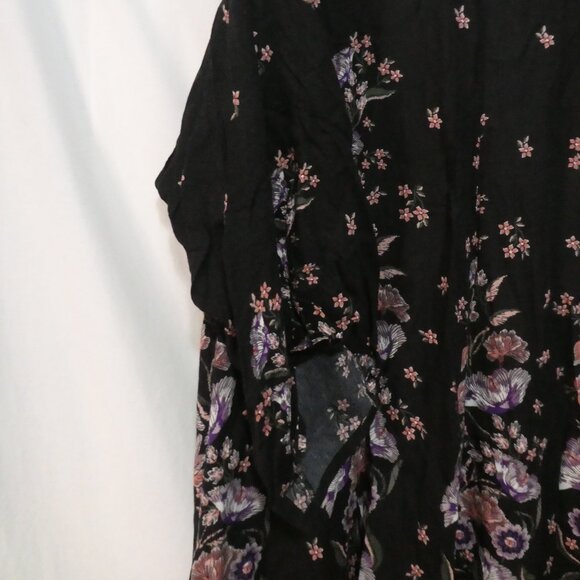TORRID | 1/2 | Floral Open Front Kimono Jacket - Picture 12 of 16